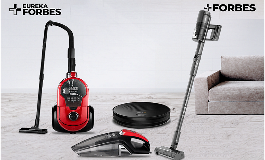 Blower and Vacuum Cleaner